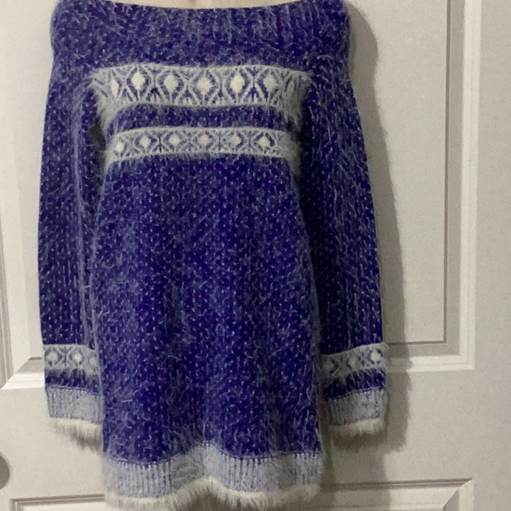 Sleeping On The Snow | Faroe Sweater